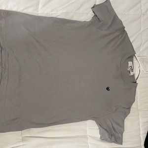 Grey t shirt